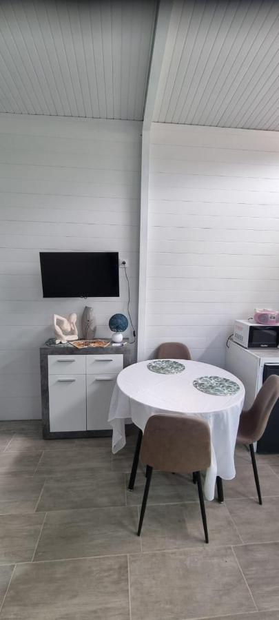 Studio 57 Bed and Breakfast Capesterre-Belle-Eau Buitenkant foto